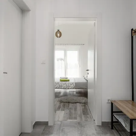 Franka With Private Pool *