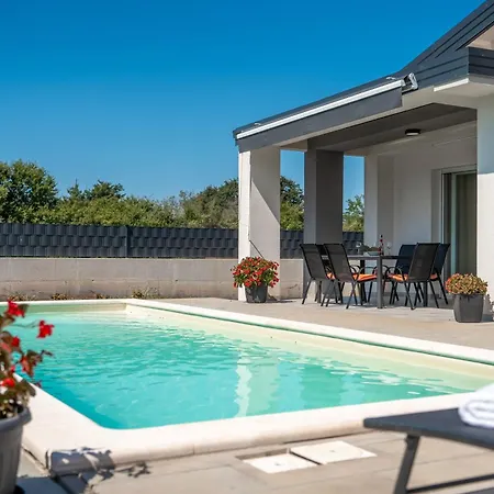 Franka With Private Pool Krnica