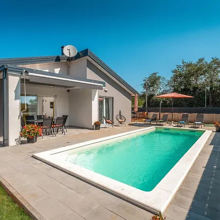 Franka With Private Pool Krnica