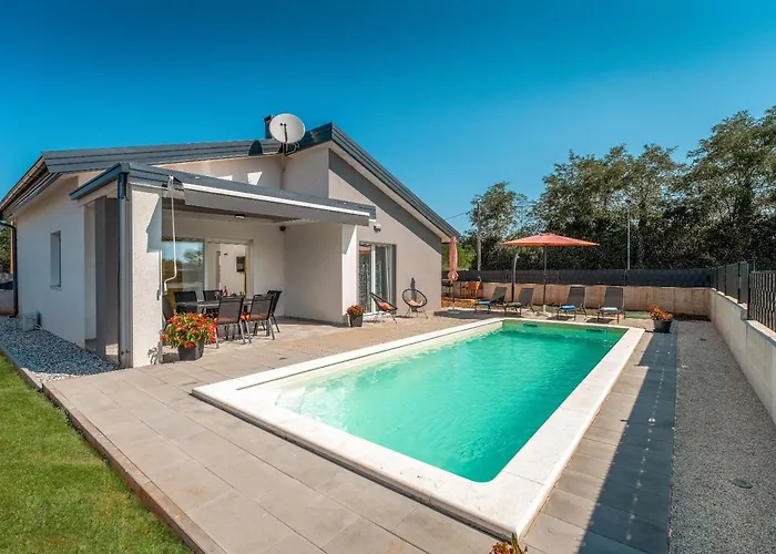 Franka With Private Pool Krnica