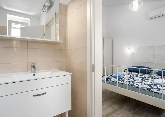 Franka With Private Pool *